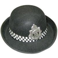 Черная шляпа полицейского