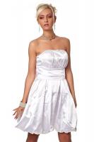 Белое атласное платье без бретелек