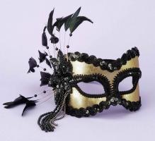 Карнавальная черно-золотая маска